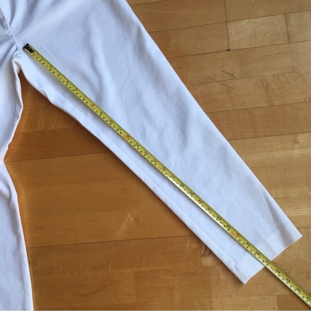 Jones New York High-Rise, Stretch, Straight Leg Capri Pant, White, Size 8 - Picture 16 of 17